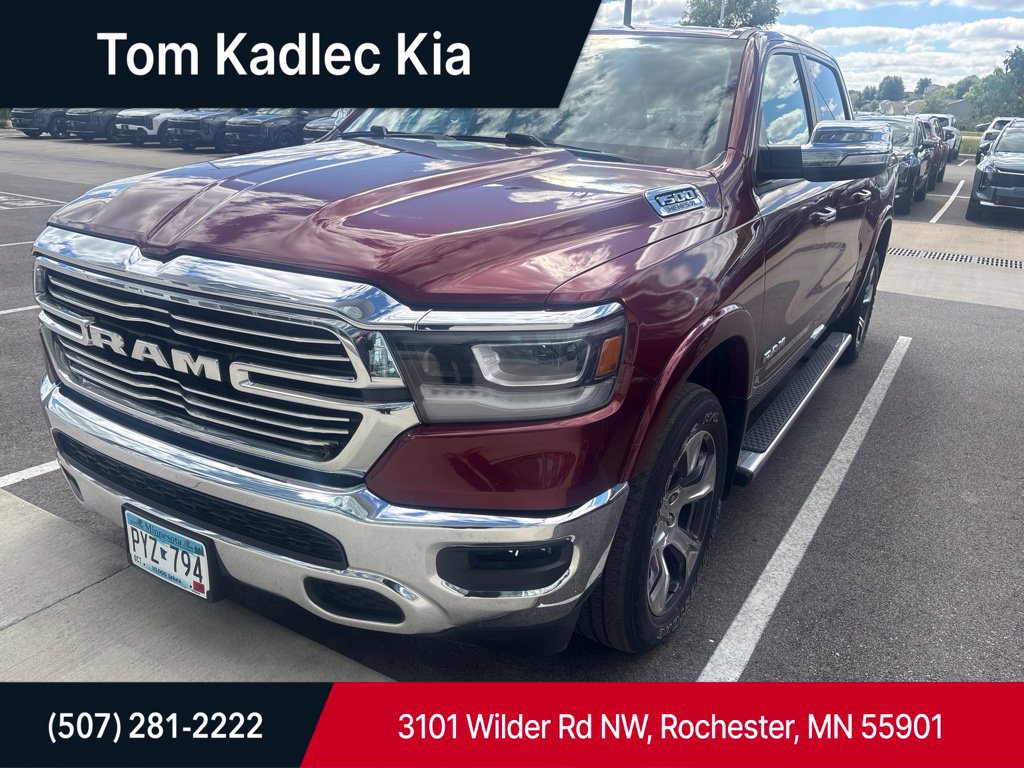 Used 2019 RAM 1500 Laramie AWD/4WD image 1