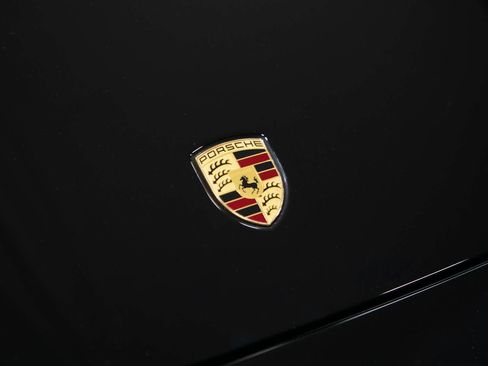 Certified 2024 Porsche 911 Carrera RWD image 17