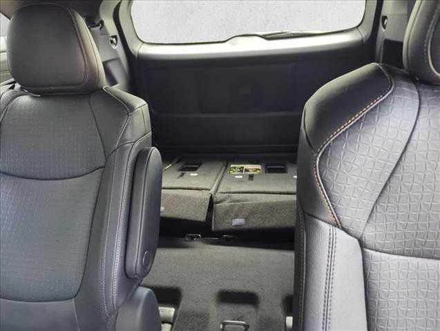 New 2026 Toyota Sienna XLE Woodland Edition AWD/4WD image 10