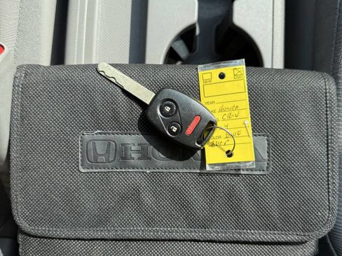 Used 2010 Honda CR-V LX image 18