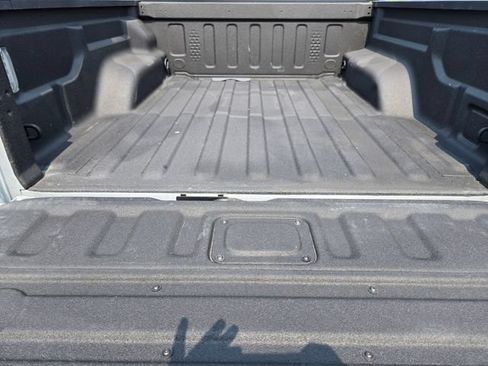 Used 2023 Jeep Gladiator Mojave w/ Cold Weather Group AWD/4WD image 16