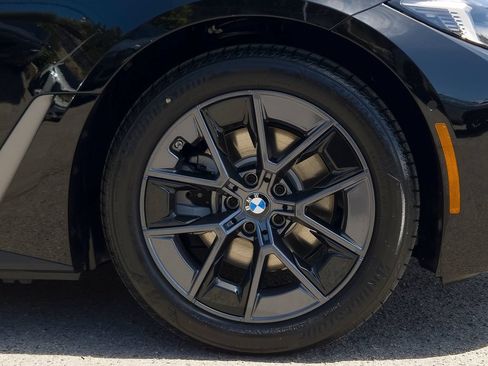 New 2026 BMW i4 eDrive40 w/ Parking Assistance Package RWD image 7