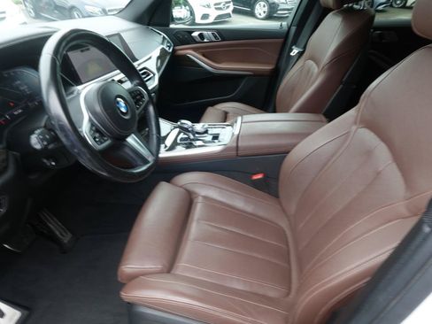 Used 2021 BMW X5 sDrive40i w/ M Sport Package RWD image 9
