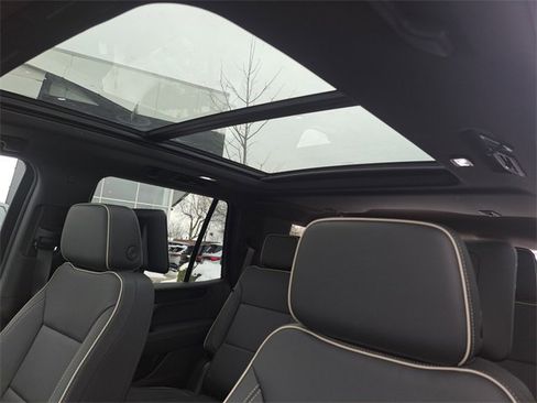 New 2026 GMC Yukon Elevation w/ Elevation Premium Package image 15