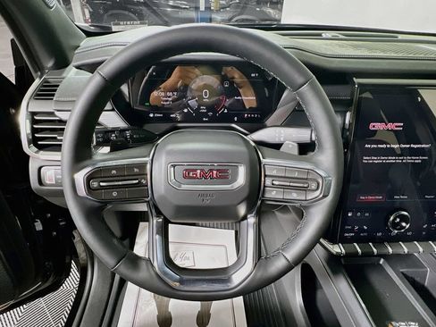 New 2026 GMC Acadia Elevation w/ Elevation Premium Package AWD/4WD image 10