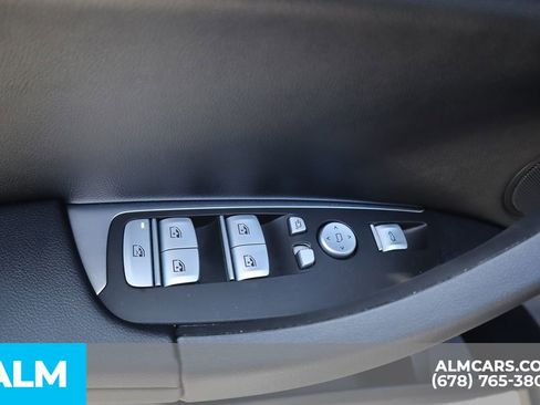 Used 2025 BMW X4 xDrive30i image 15