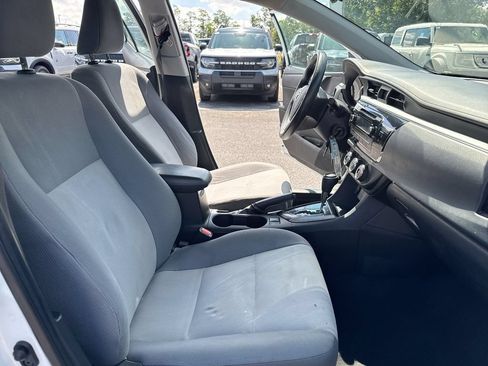 Used 2015 Toyota Corolla L FWD image 20