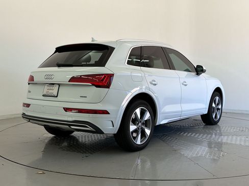 Used 2023 Audi Q5 2.0T Premium Plus w/ Premium Plus Package AWD/4WD image 9