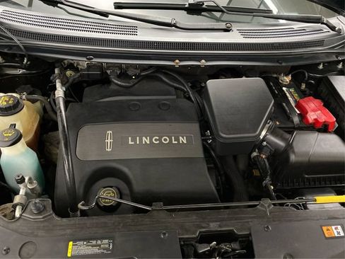 Used 2014 Lincoln MKX AWD w/ Equipment Group 101A image 13