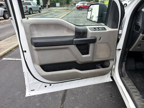 Used 2018 Ford F150 XL w/ Equipment Group 101A Mid RWD image 16