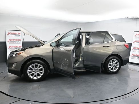 Used 2018 Chevrolet Equinox LT FWD image 42