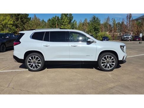 New 2026 GMC Acadia Denali w/ Super Cruise Package image 9