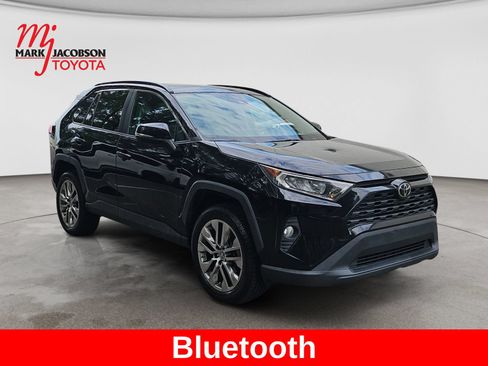 Used 2019 Toyota RAV4 XLE Premium w/ All Weather Liner Package AWD/4WD image 4
