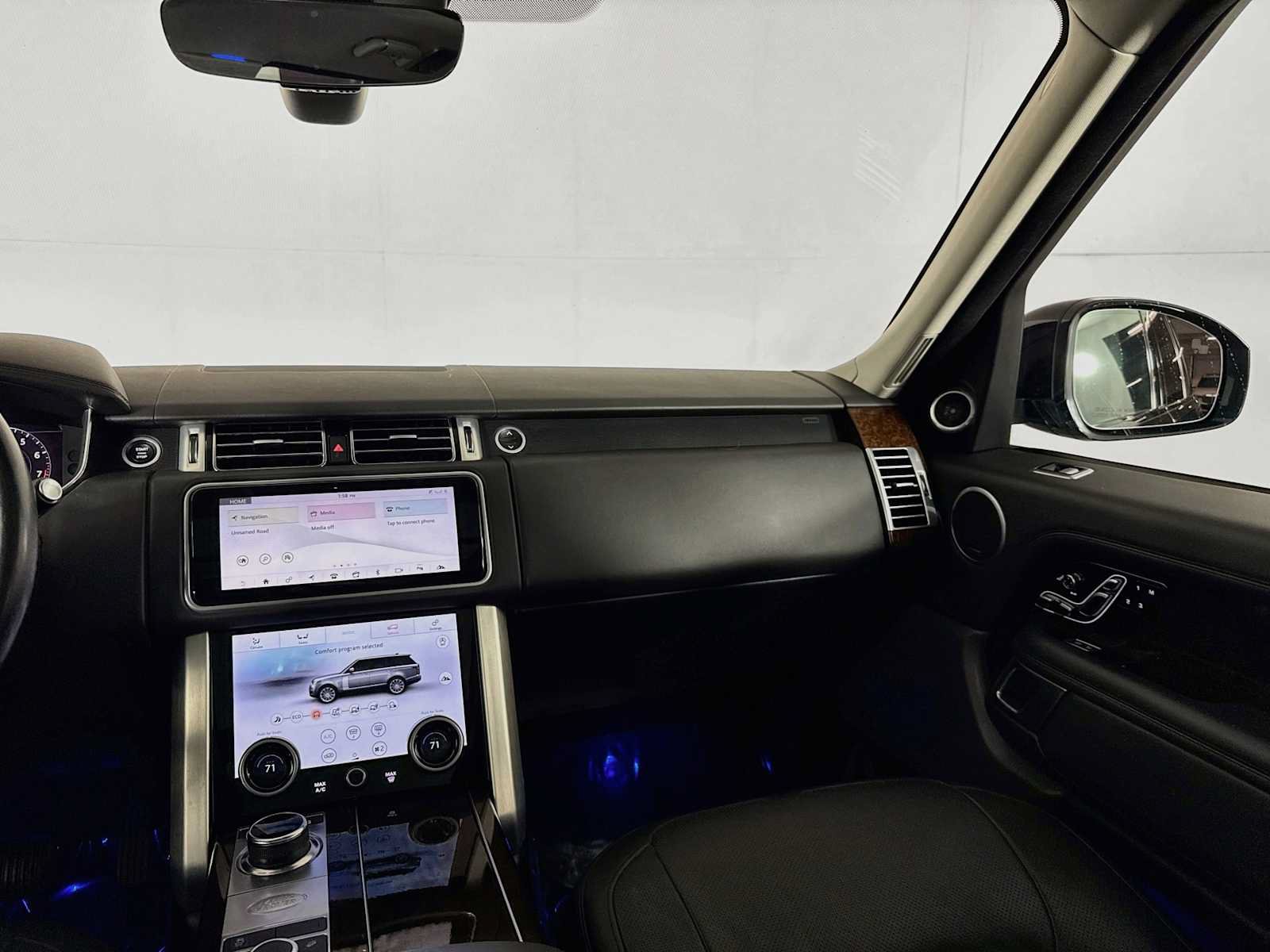 Used 2020 Land Rover Range Rover HSE AWD/4WD image 32