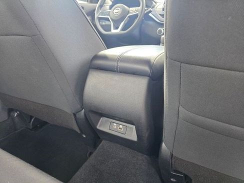 Used 2024 Nissan Altima 2.5 SV FWD image 14