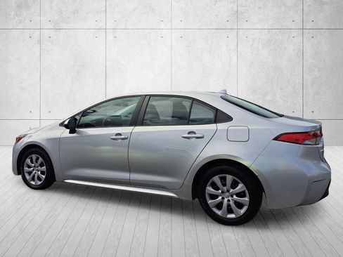 Used 2024 Toyota Corolla LE FWD image 7