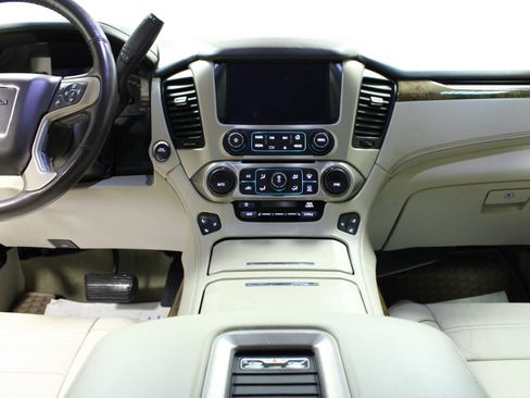 Used 2017 GMC Yukon Denali w/ Open Road Package image 20