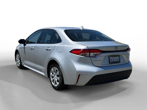 Used 2023 Toyota Corolla LE FWD image 3