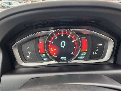 Used 2015 Volvo XC60 T6 Platinum image 21