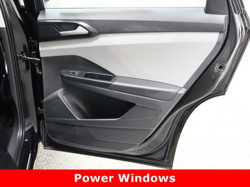 Used 2022 Volkswagen Taos S image 30