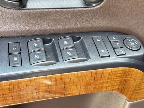 Used 2015 GMC Sierra 1500 SLT w/ SLT Preferred Package image 13