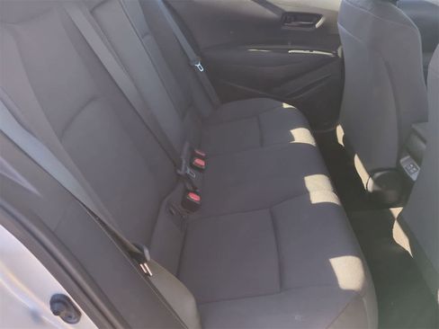 Used 2025 Toyota Corolla LE image 20