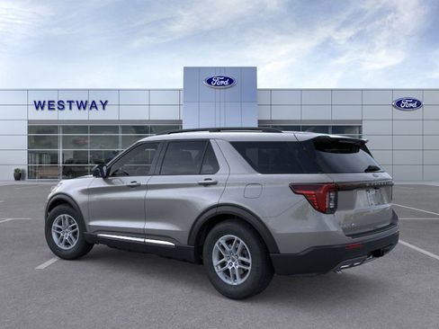 New 2025 Ford Explorer Active w/ Active Comfort Package image 4