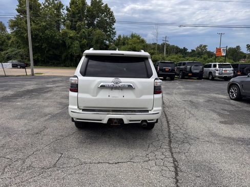 Used 2015 Toyota 4Runner Limited AWD/4WD image 4
