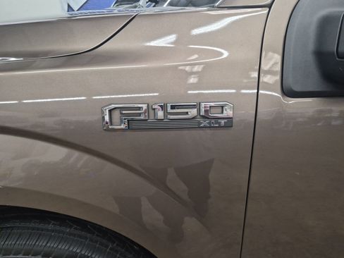 Used 2019 Ford F150 XLT w/ Equipment Group 302A Luxury image 9