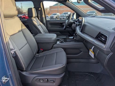 New 2026 Chevrolet Suburban Premier w/ Sun And Tow Package image 9