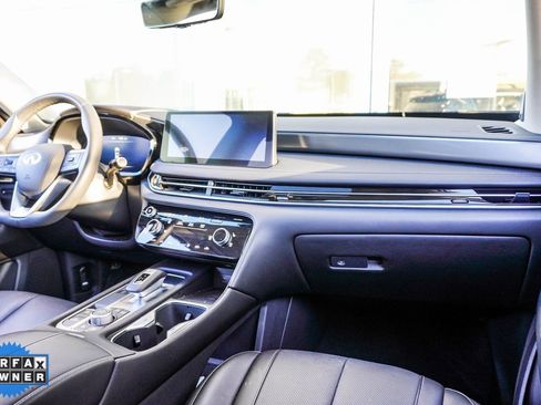 Certified 2025 INFINITI QX60 Luxe w/ Vision Package image 15