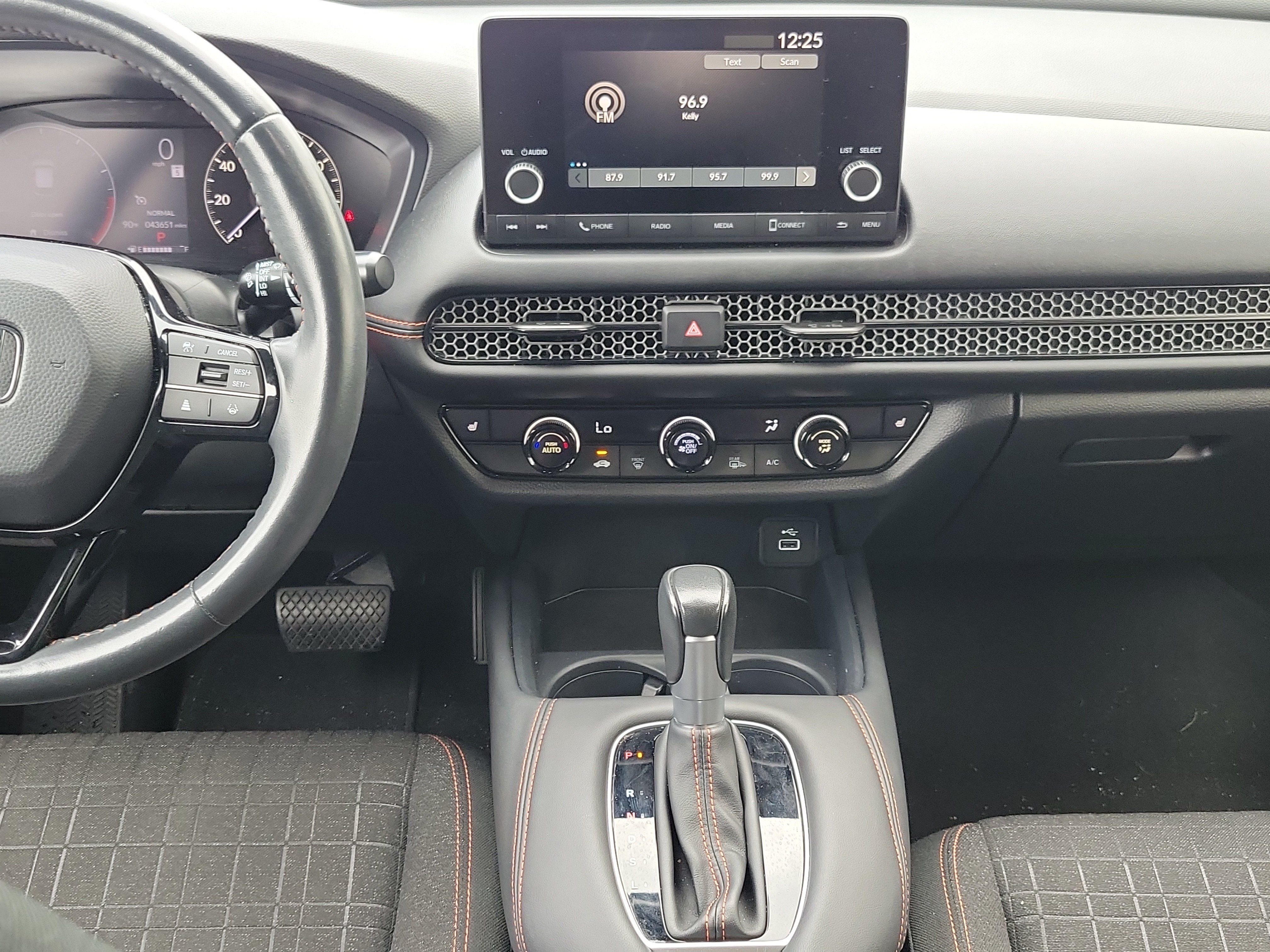 Used 2024 Honda HR-V Sport image 17
