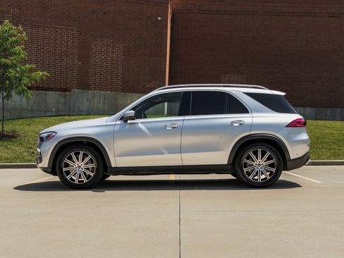 Used 2025 Mercedes-Benz GLE 450 4MATIC image 6