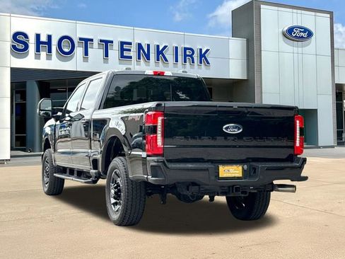 Used 2024 Ford F250 Lariat w/ Sport Appearance Package AWD/4WD image 7