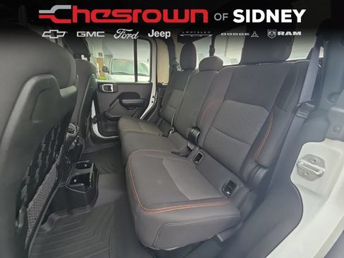 Used 2022 Jeep Gladiator Mojave w/ Cold Weather Group AWD/4WD image 21