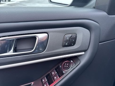 New 2026 Ford Explorer ST-Line w/ ST-Line Street Pack image 10
