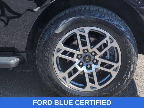 Certified 2025 Ford Expedition Active AWD/4WD image 32