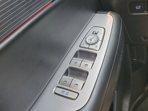 Used 2024 Hyundai Palisade Limited FWD image 13