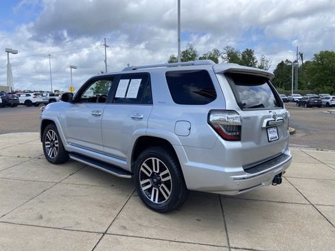 Used 2019 Toyota 4Runner Limited image 8