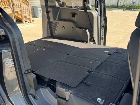 Used 2021 Ford Transit Connect XL image 38