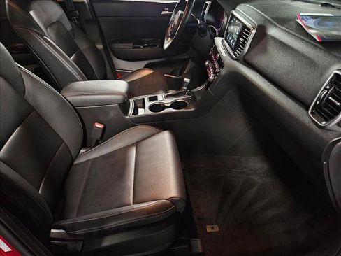 Used 2020 Kia Sportage EX image 20