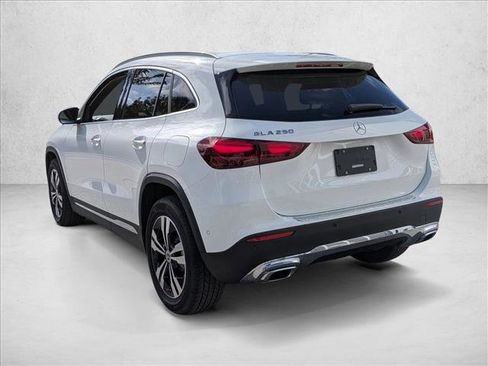 New 2026 Mercedes-Benz GLA 250 image 8