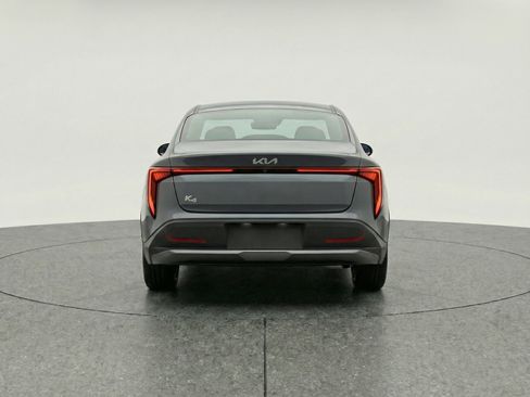 Used 2025 Kia K4 LXS image 7