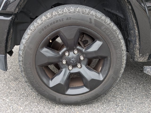 Used 2019 RAM 1500 Laramie AWD/4WD image 9