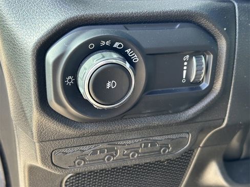 Used 2024 Jeep Wrangler Sport S image 25