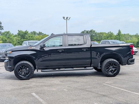 Used 2021 Chevrolet Silverado 1500 LT Trail Boss w/ Convenience Package II AWD/4WD image 6