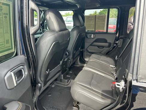 Certified 2025 Jeep Wrangler Unlimited Sahara AWD/4WD image 30