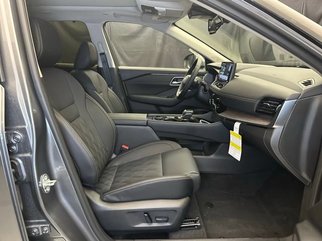 Used 2026 Nissan Rogue Platinum w/ Platinum Premium Package AWD/4WD image 15