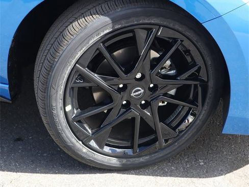 New 2025 Nissan Sentra SR w/ SR Premium Package image 25