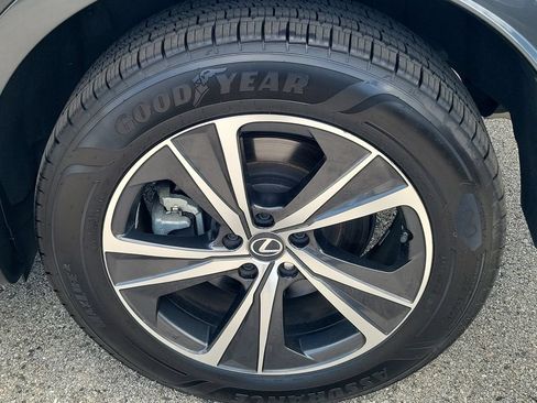 Used 2024 Lexus RX 350 FWD w/ Technology Package image 8